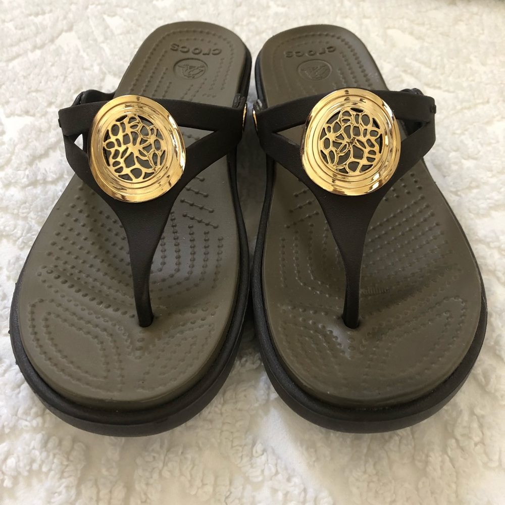 Crocs flip flops-New!
